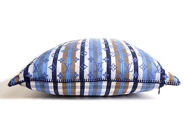 ルイヴィトン LOUIS VUITTON クッション クーサン モノグラム マドラス  