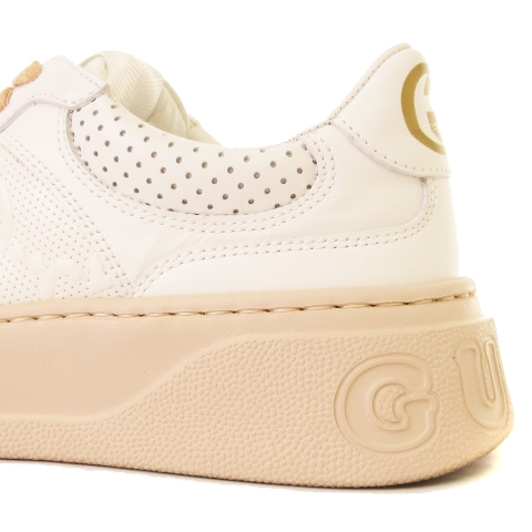 グッチ GUCCI 良品 GGエンボス スニーカー チャンキー 厚底 レザー