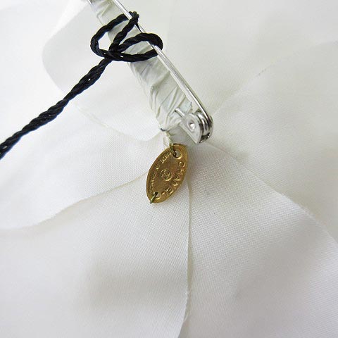 未使用品 シャネル CHANEL タグ付き カメリア コサージュ アクセサリー 