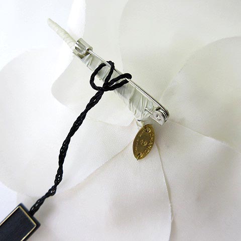 未使用品 シャネル CHANEL タグ付き カメリア コサージュ アクセサリー 