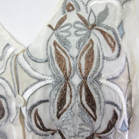 グレースクラス GRACE Class パフスリーブ刺繍ブラウス シャツ 半袖  