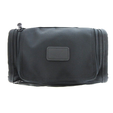 TUMI ブラックナイロンポーチ - メルカリ
