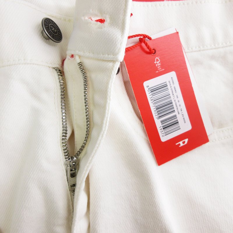 未使用品 ディーゼル DIESEL タグ付き 2019 D-STRUKT デニムパンツ 