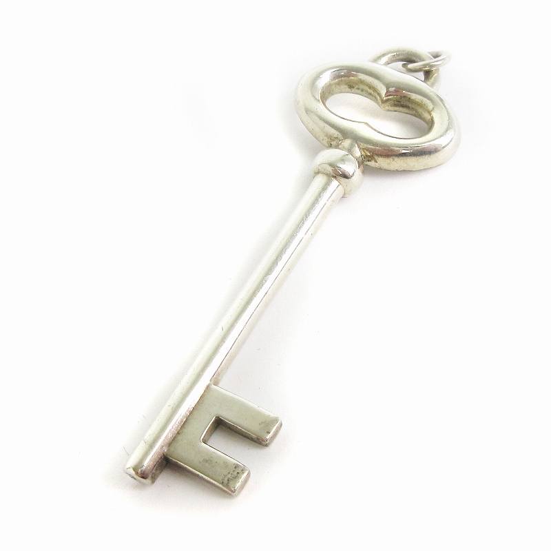 Tiffany シルバー 鍵チャーム ネックレス Tiffany シルバー 鍵チャーム ネックレス（ティファニー TIFFANY