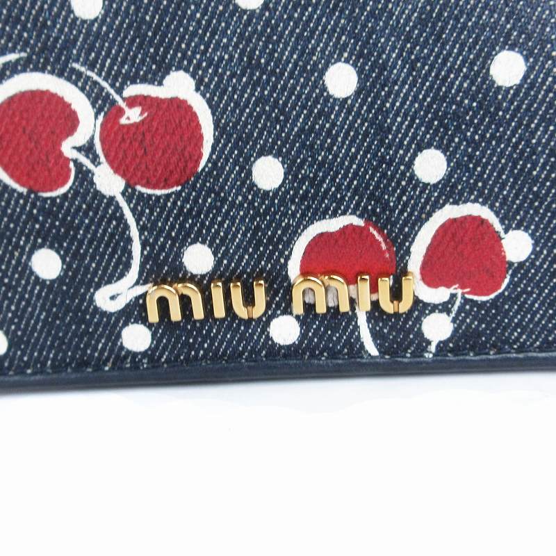 ミュウミュウ miumiu 財布 二つ折り フラップ さくらんぼ デニム