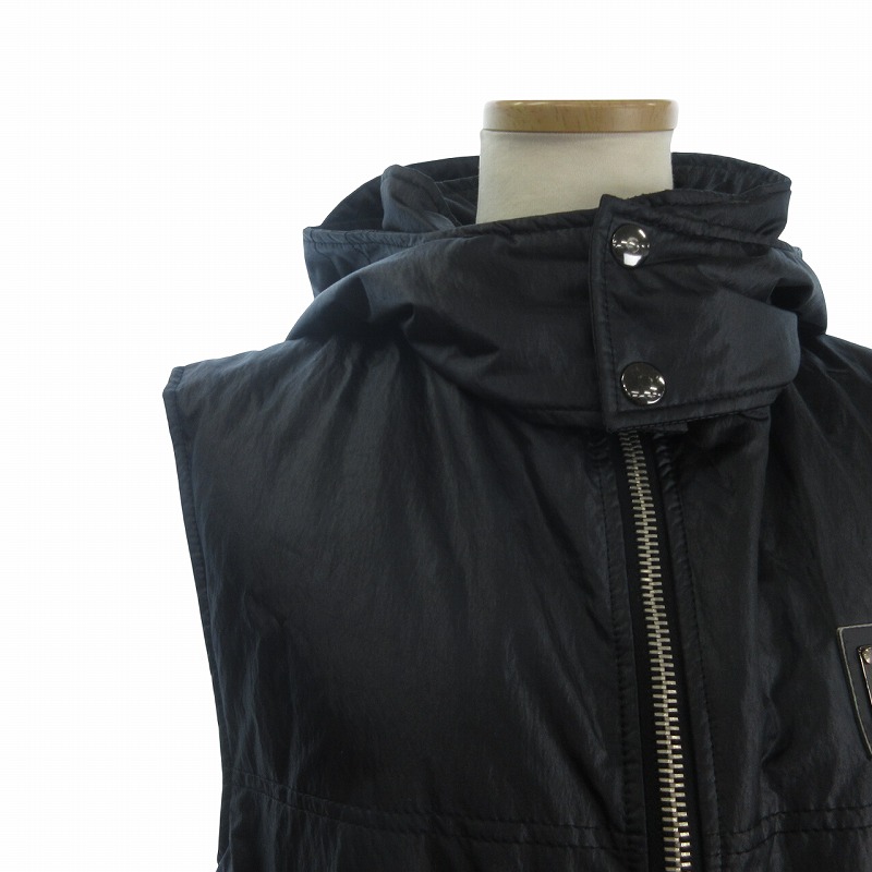 極美品】ドルチェ&ガッバーナ ベスト 中綿 ロゴプレート フード