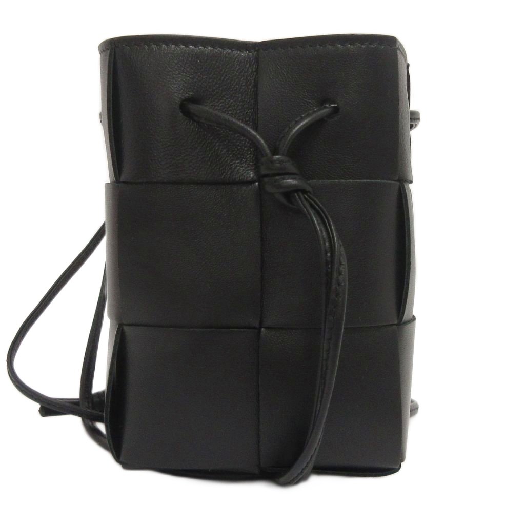 極美品 ボッテガヴェネタ メッセンジャーバッグ イントレチャート A4可