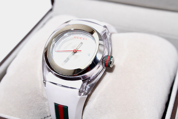 GUCCI グッチ SYNC WHITE WATCH YA137302 シェリーライン クオーツ