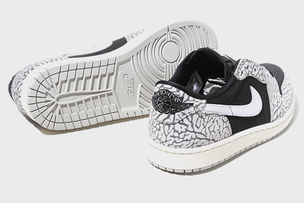 グリーン・ホワイト系 完成品♪ 【新品未使用28cm】NIKE AirJordan 1