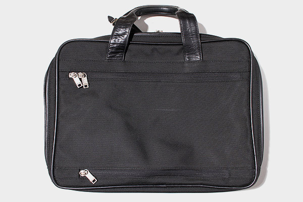 ほぼ新品 TUMI ほどこし トゥミ ビジネスバッグ