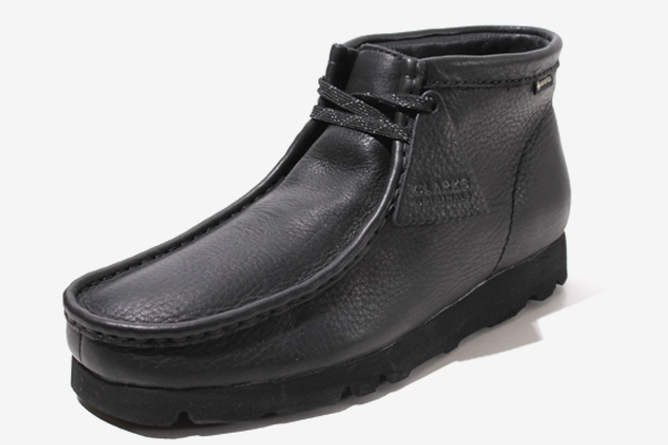 新品未使用　クラークス　ワラビーゴアテックスUK9 クラークス ワラビー ゴアテックス25.5cm （未使用】Clarks