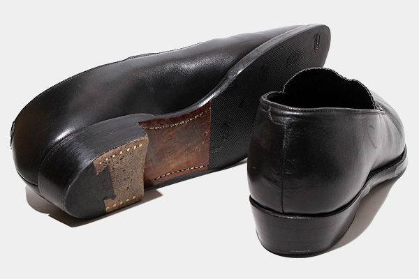 RAINMAKER＞SHIRRING OPERA PUMPS