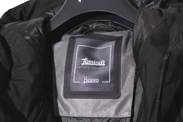 未使用品 HERNO ヘルノ SIZE:48 Laminar ラミナー ダウンコート NAVY 