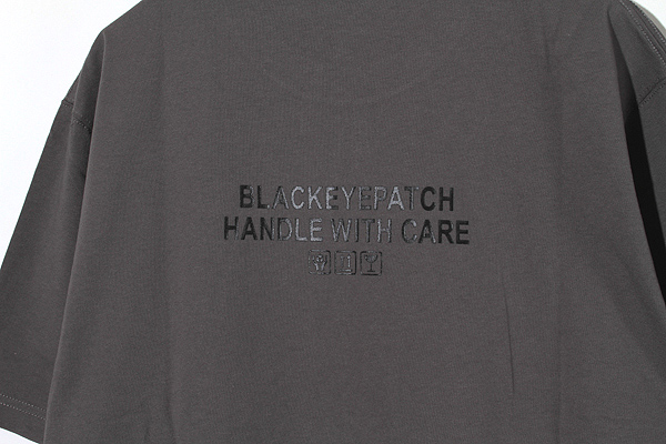 THE BLACK EYE PATCH XL 取扱注意チャコール Tシャツ新品