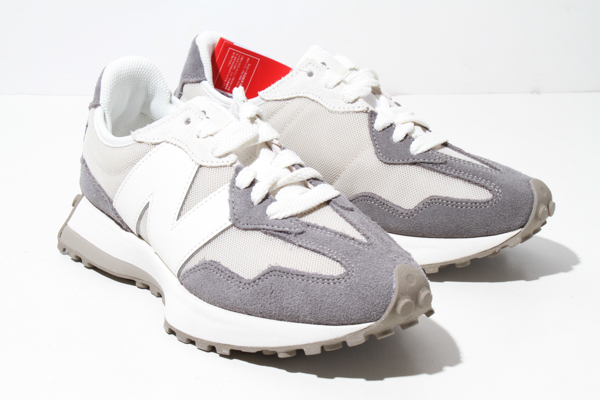 new balanceシューズ　新品未使用　24cm 24.5cm 未使用品 NEW BALANCE ニューバランス U327LND/D