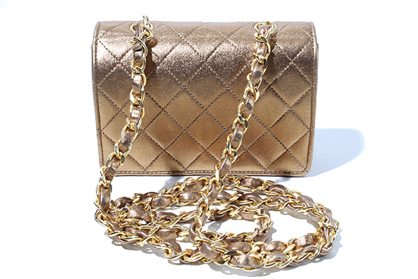 90s CHANEL シャネル ミニマトラッセ ラムスキン ココマーク CC 