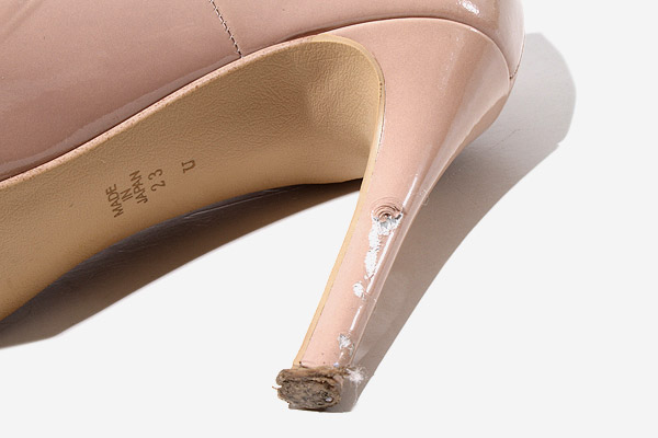 23cm DIANA ダイアナ シンプル ポインテッドトゥ エナメル パンプス