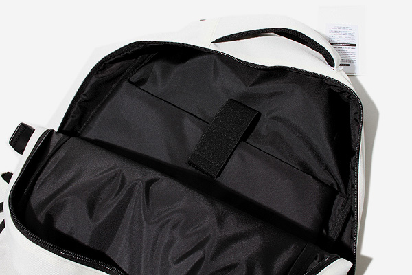 未使用品 DAYLIFE デイライフ ACTIVE DAY BACKPACK バックパック 