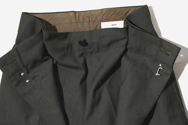 TOGA PULLA トーガ プルラ フロントタック ワイドパンツ 34 KHAKI  