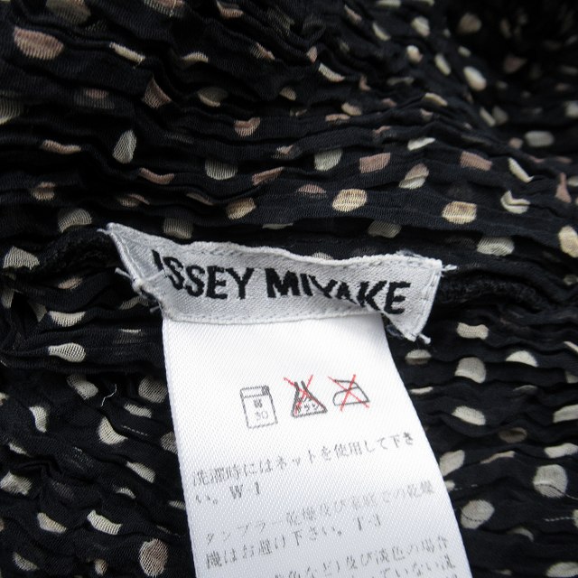 新品未使用　ISSEY MIYAKE 長袖トップス サイズ2 ブラック　ドット 美品ISSEY MIYAKE 長袖トップス プリーツ加工 ドット柄