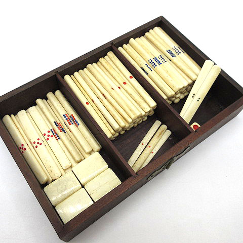 遼K※アイボリー色竹背麻雀牌セット 唐木箱入り5段引き出し 遼