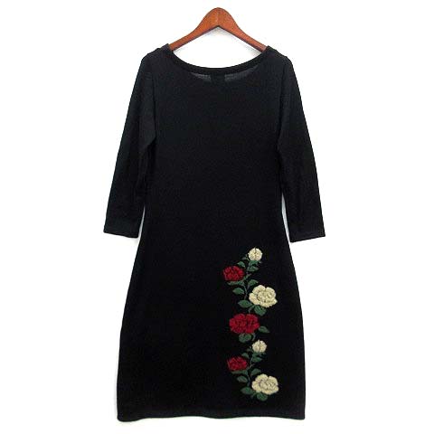 【美品・定価5.3万】Sybilla 幾何学柄ニットワンピース M 日本製 美品・定価5.3万】Sybilla 幾何学柄ニットワンピース M 日本製