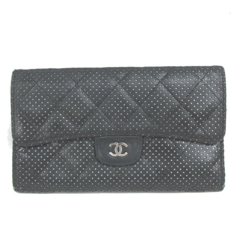 シャネル CHANEL 長財布 パンチング マトラッセ ココマーク ラムスキン 