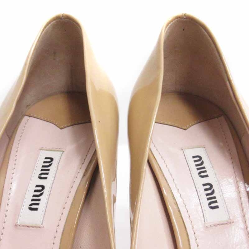 ミュウミュウmiumiu パンプス エナメル ヒール ベージュ23.5 ミュウミュウmiumiu パンプス エナメル ヒール ベージュ23.5