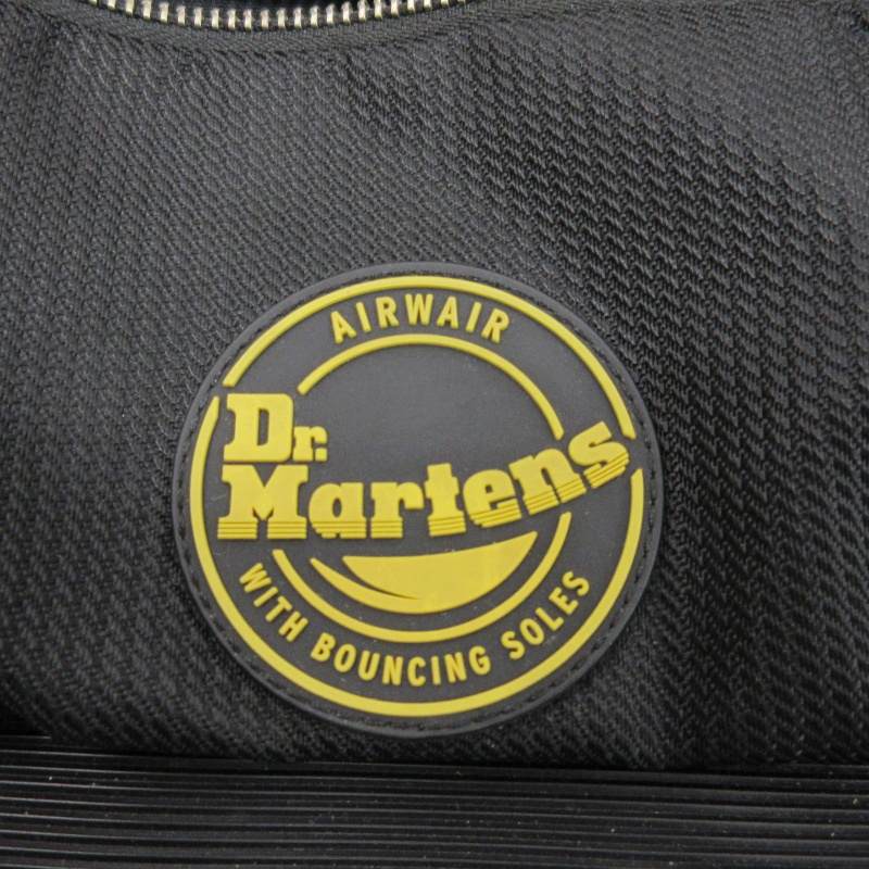 ドクターマーチン DR.MARTENS ウエストポーチ ボディバッグ メッシュ 