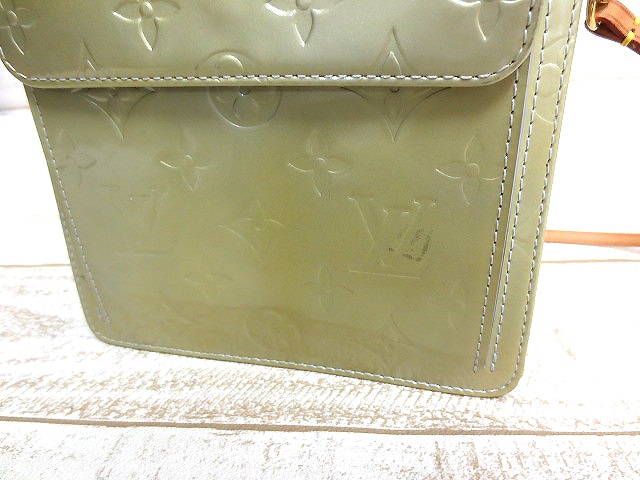 ルイヴィトン LOUIS VUITTON M91030 モノグラム ヴェルニ モット