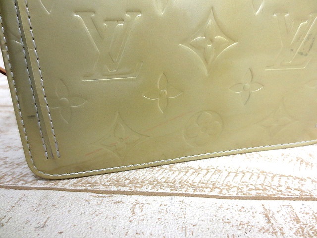 ルイヴィトン LOUIS VUITTON M91030 モノグラム ヴェルニ モット