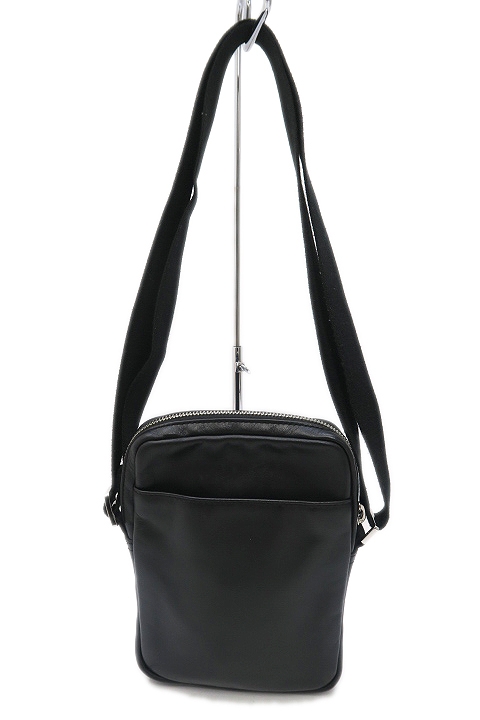 ラコステ Lacoste レザー 本革 ロゴ型押し ミニ ショルダーバッグ ブラック 黒 メンズ 019 ベクトルパーク