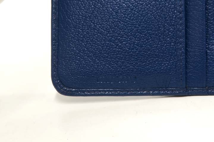 ✨極美品✨ミュウミュウ　三つ折り　L字ファスナー　ブラック　レザー　マドラス 極美✨ミュウミュウ 三つ折り財布 マドラス L字ファスナー レザー 黒