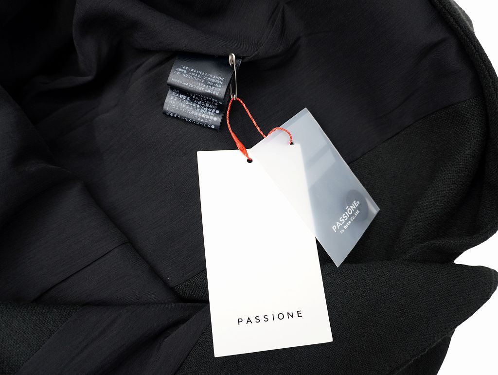 パシオーネ PASSIONE Vネック ロング ジレ 38 BLACK(ブラック