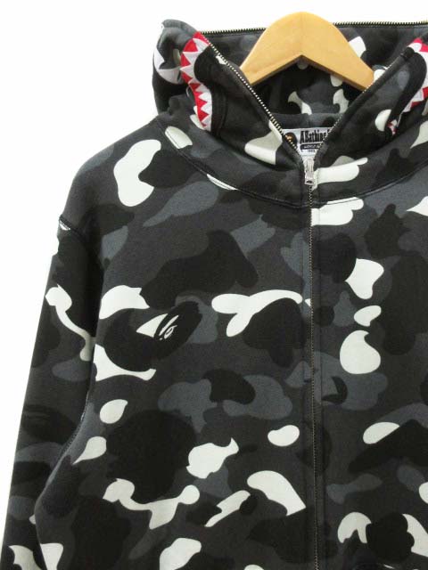 アベイシングエイプ A BATHING APE スウェット パーカー カモフラ