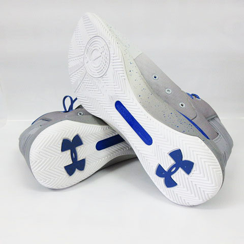 アンダーアーマー UNDER ARMOUR スニーカー バスケットシューズ