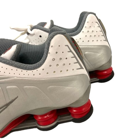 ナイキ NIKE bv1111-100 SHOX R4 METALLIC SILVER ショックス R4