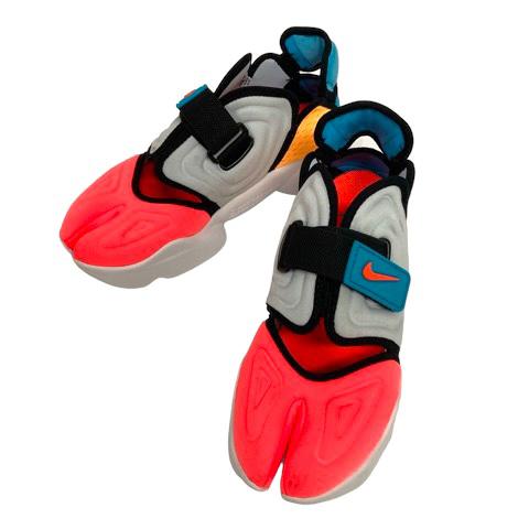 ナイキ NIKE CW7164 002 AQUARIFT アクアリフト フットボールグレー 