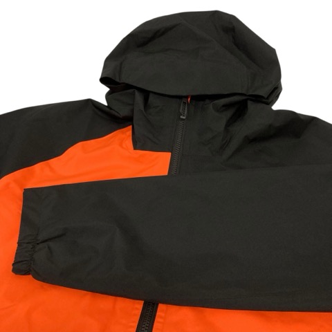 未使用品 アディダス adidas マウンテンパーカー 長袖 無地 ロゴ刺繍