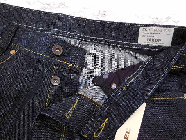 未使用品 ディーゼル DIESEL 0088Z IAKOP デニムパンツ ジーンズ 
