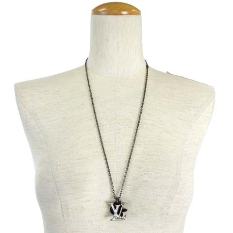 ルイヴィトン LOUIS VUITTON 美品 ネックレス ペンダント LVイニシャル  