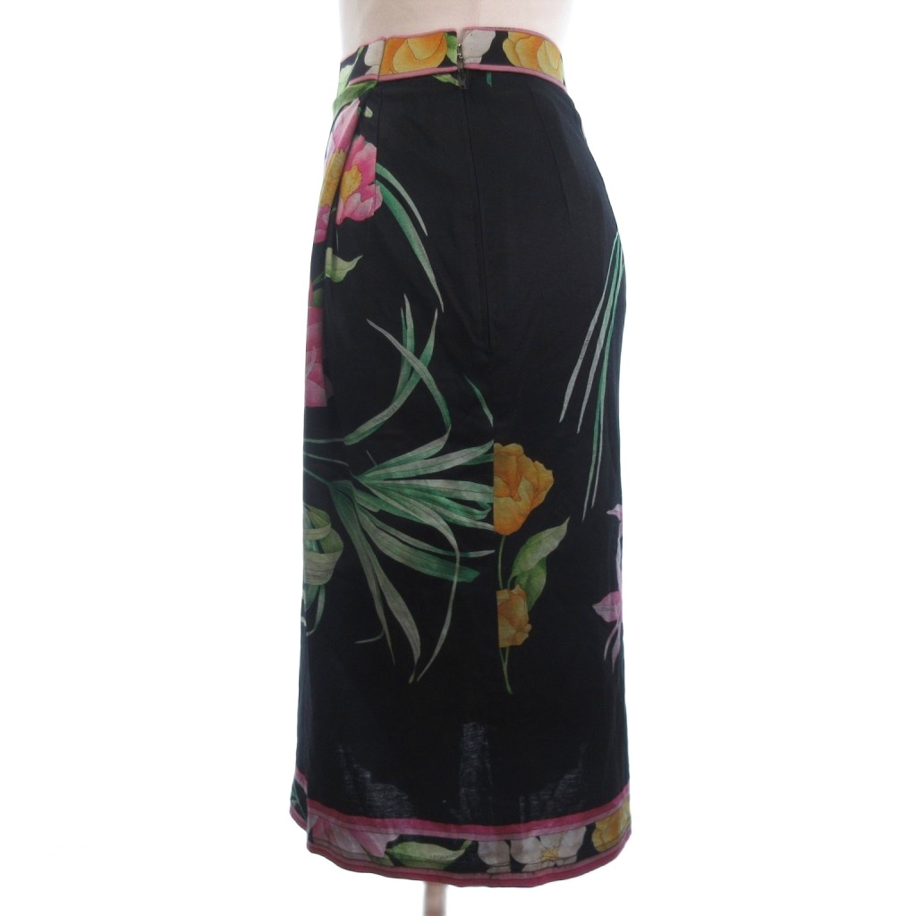 レオナール LEONARD タック タイトスカート ひざ丈 花柄 黒 ブラック  