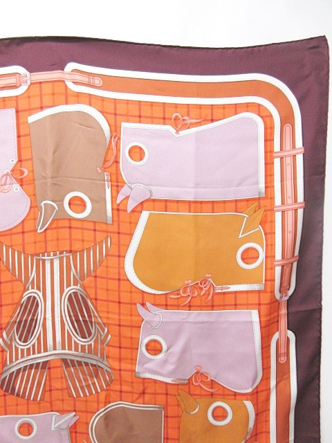 エルメス HERMES カレ90 スカーフ Camails カマイユ 馬鎧 兜 大判