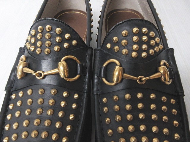 グッチ GUCCI ローファー 革靴 レザー シューズ スタッズ ホースビット 