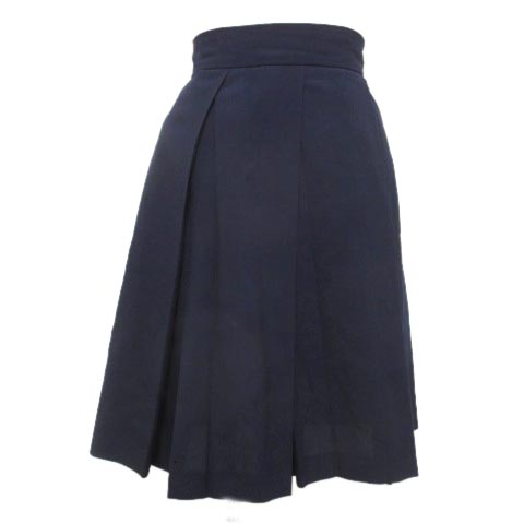 ヴィヴィアンウエストウッド Vivienne Westwood プリーツスカート ひざ 