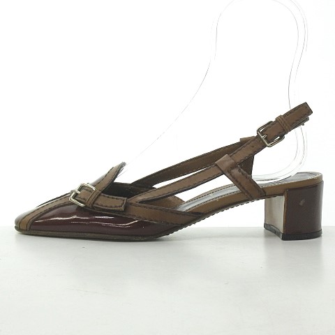 プラダPRADA エナメル スクエアトゥパンプス ストラップ 新作*PRADA