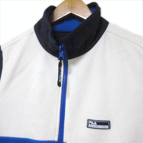 FILA フリースベスト ホワイト/ネイビーM 店舗ブログ横浜店のページです。