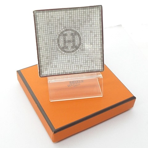 エルメス モザイク ゴールド 角皿 スクエア プレート 23cm エルメス モザイク ゴールド 角皿 スクエア プレート 23cm