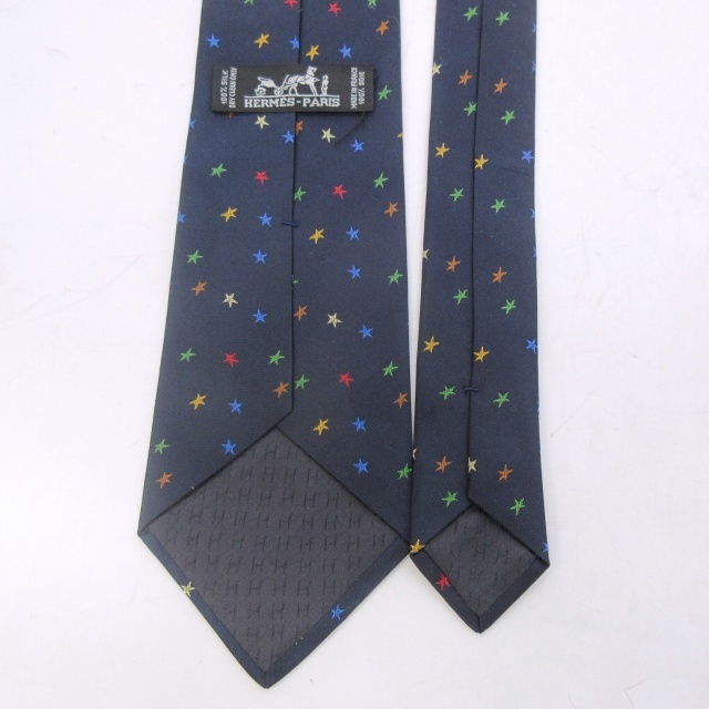 エルメス HERMES 美品 ネクタイ 星柄 総柄 スター シルク ビジネス 紺 エルメス HERMES 美品 ネクタイ 星柄 総柄 スター シルク ビジネス 紺
