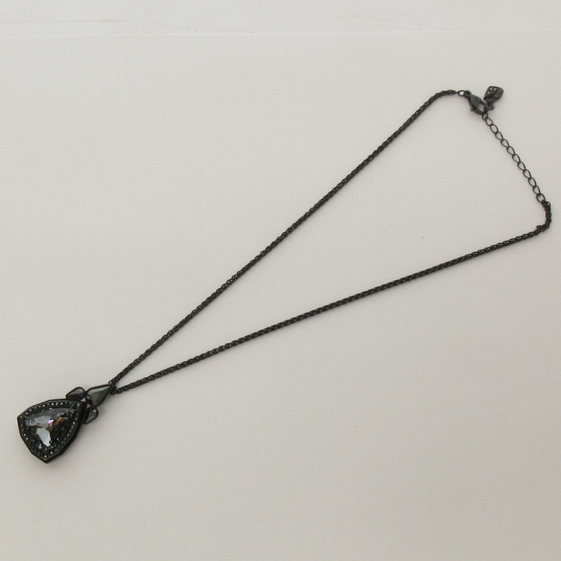 SWAROVSKI　スワロフスキー　ネックレス　ドロップ　雫　ラインストーン スワロフスキー SWAROVSKI 美品 ネックレス ペンダント ライン